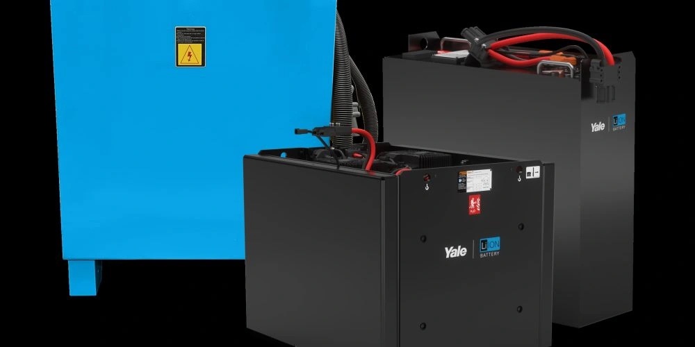 Lithium-ion Powers Lift Trucks