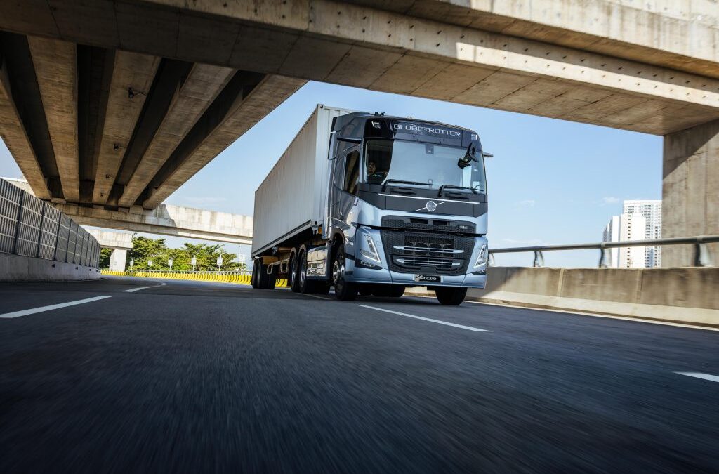 Volvo Trucks’ new combustion engine platform: Superior fuel efficiency and ready for a wide range of alternative fuels