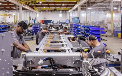 Harbinger receives order for 2000 electric trucks from FedEx